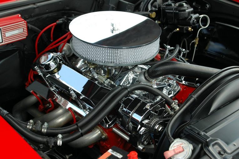 EFI vs. Carburetor: Which One Is Right for Your Build?