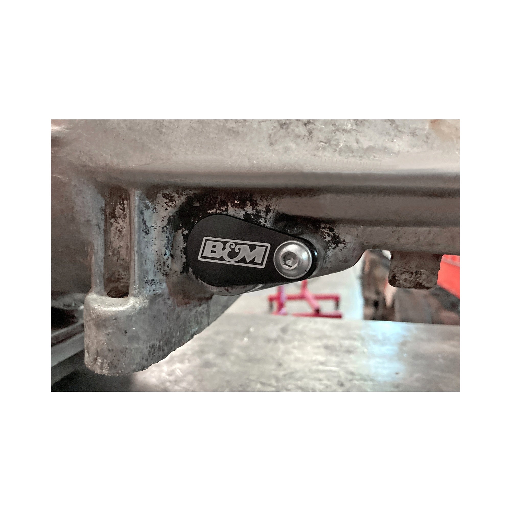B&M TRANSMISSION SPEEDOMETER PORT PLUG - Photo - out of package Left
