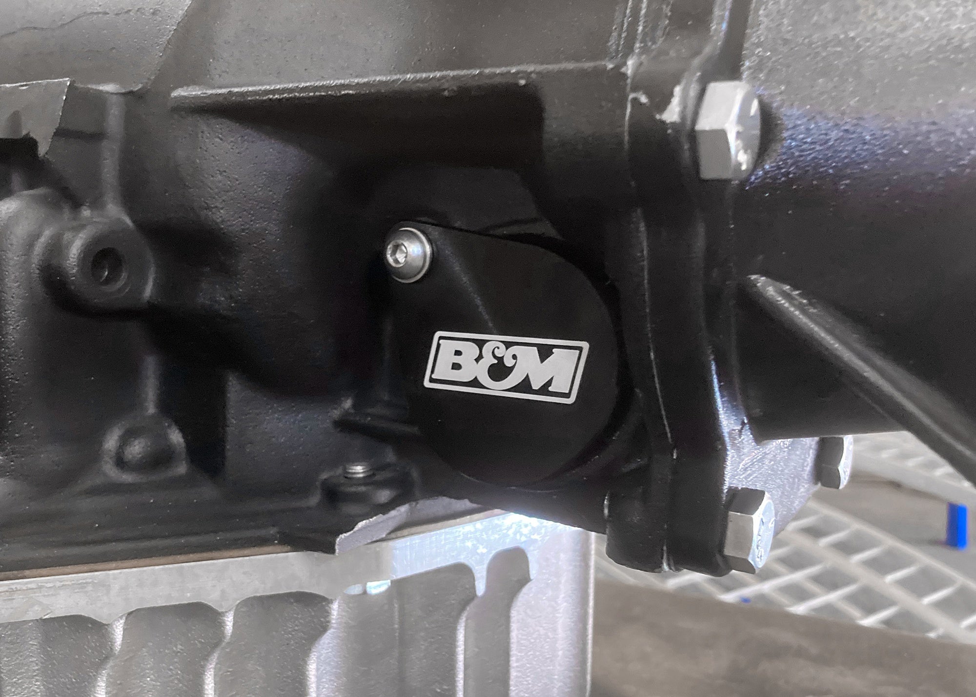 B&M TRANSMISSION SPEEDOMETER PORT PLUG - Photo - out of package Front
