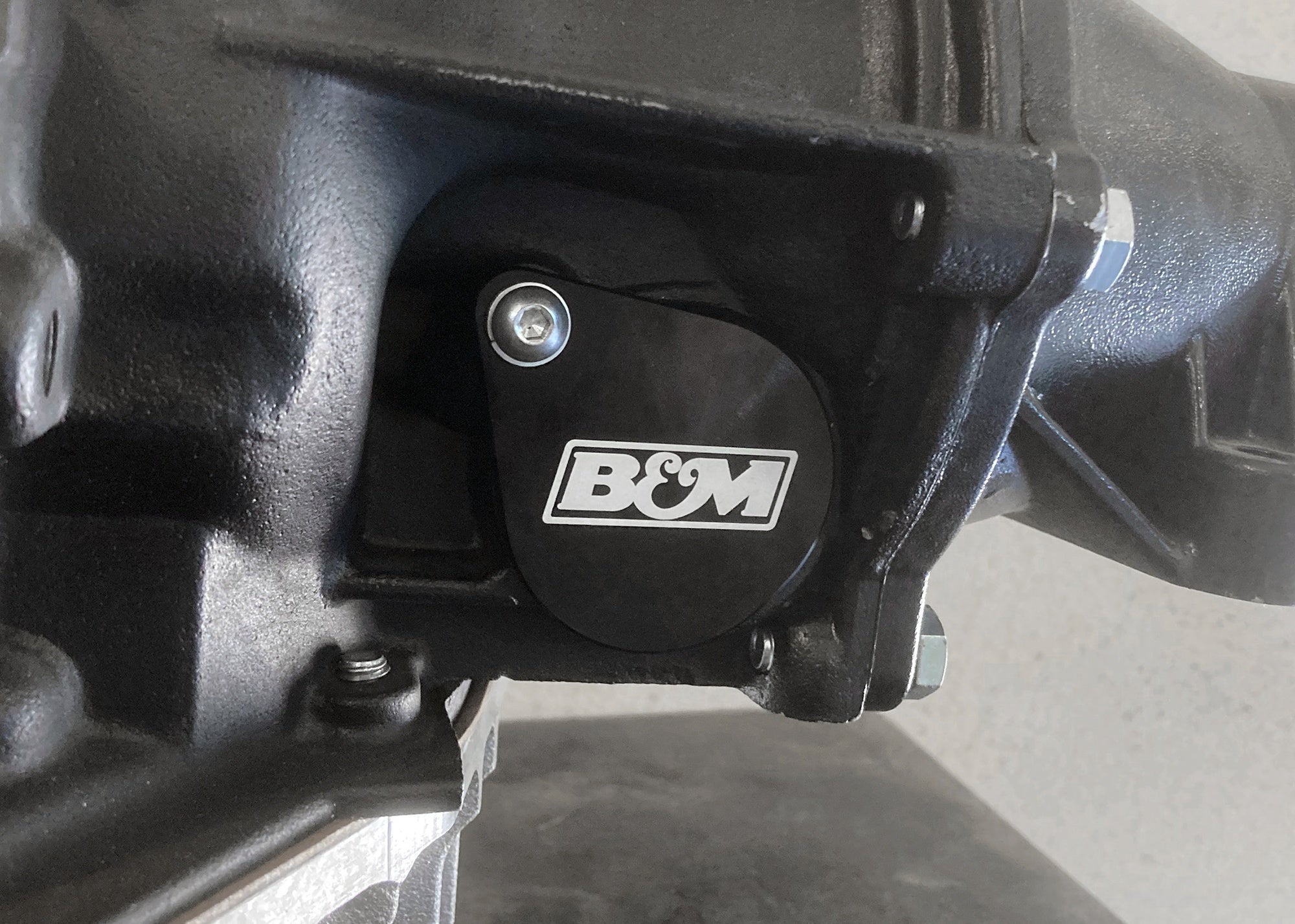 B&M TRANSMISSION SPEEDOMETER PORT PLUG - Photo - out of package Back