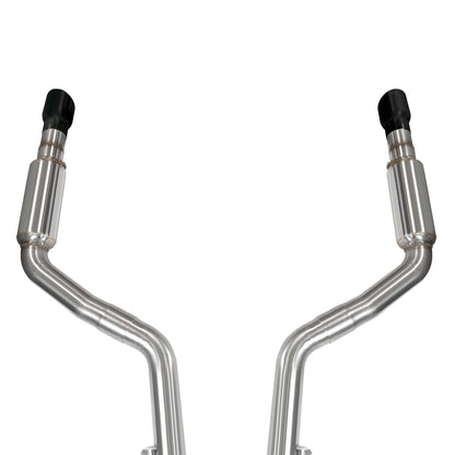 2-3/4" (OEM) x 3" Cat-Back udstødning - 3" SS Cat-Back med sorte dyser. 2015-2018 Lader 6,4L. Tilsluttes OEM.