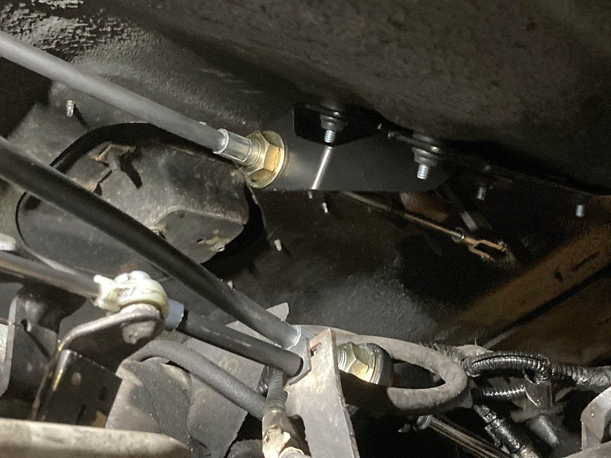 B&M Heavy Duty Transfer Case Shift Cable Conversion Kit - Photo - Close Up Left