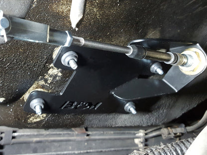 B&M Heavy Duty Transfer Case Shift Cable Conversion Kit - Photo - Close Up Top