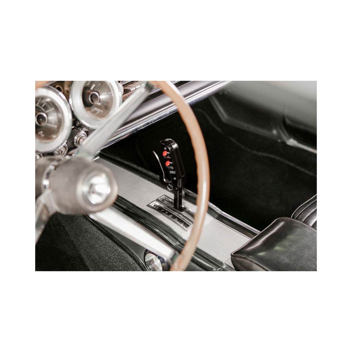 B&M AUTOMATIC SHIFTER - MAGNUM GRIP PRO STICK CONSOLE - Photo - Close Up Side
