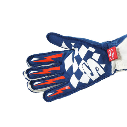Supercoil Gloves - Photo - Close Up Left
