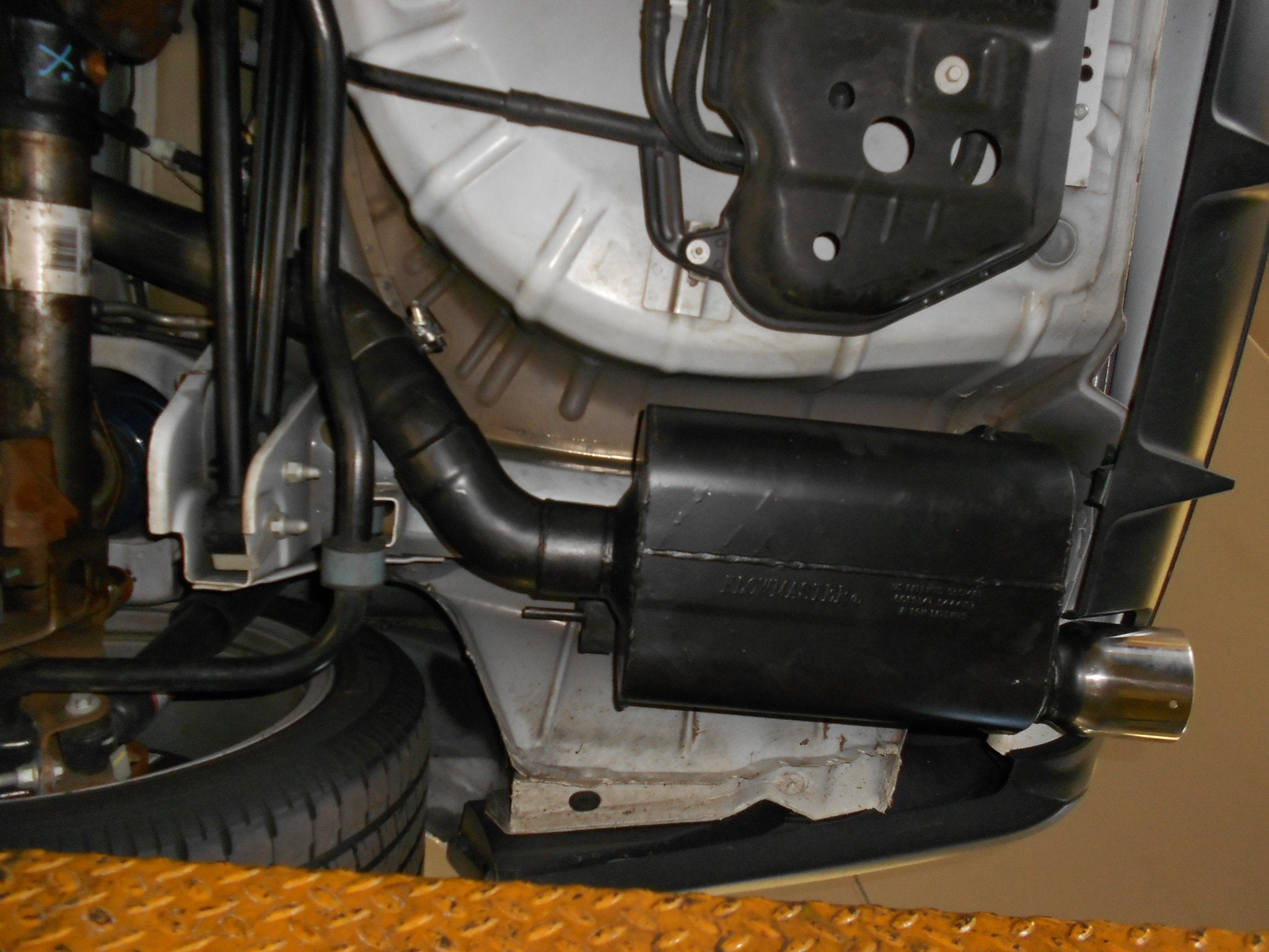 Flowmaster 817494 image 9