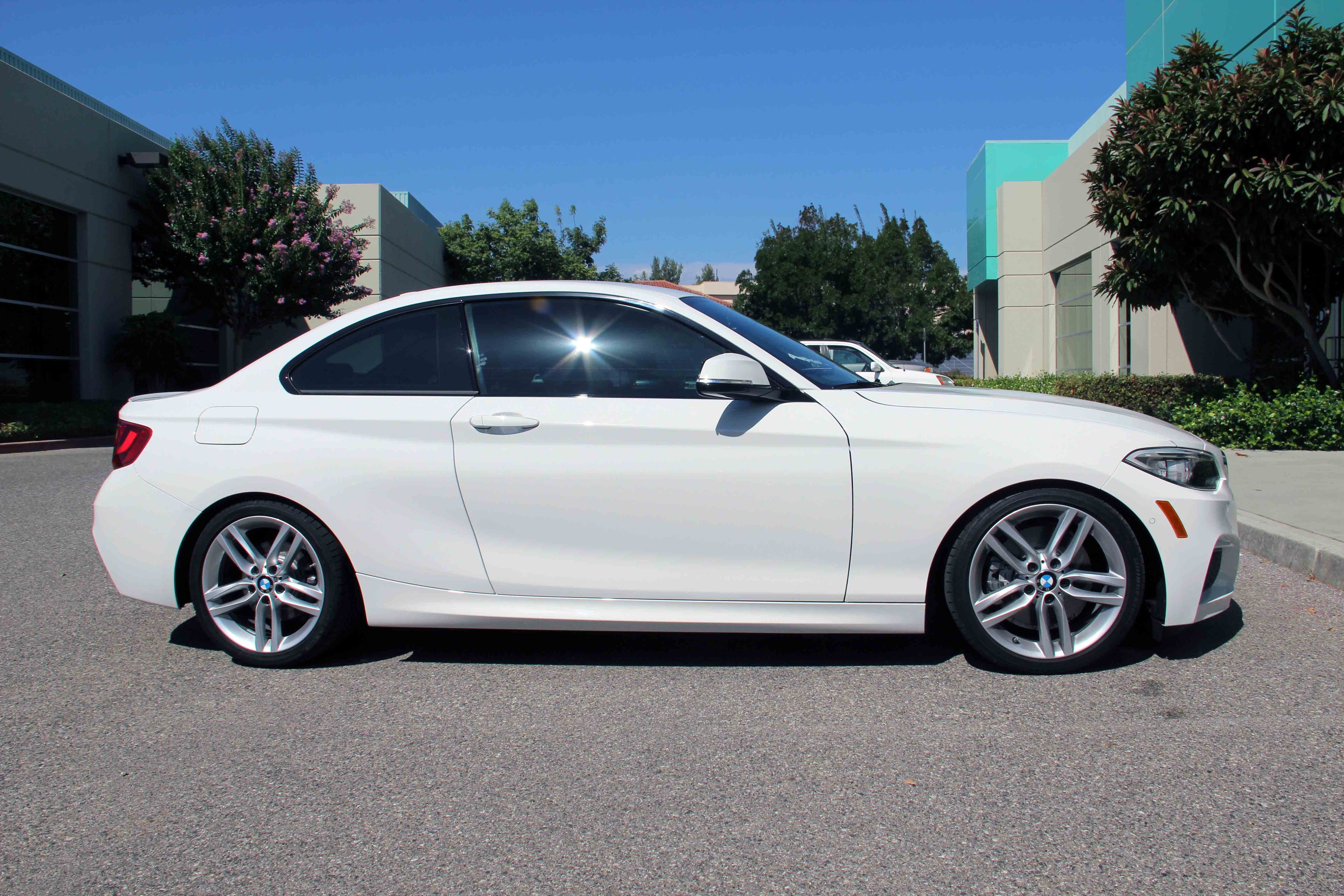 Dinan Performance Spring Set - 2014-2021 BMW 228i/230i/428i/430i - Photo - out of package Right