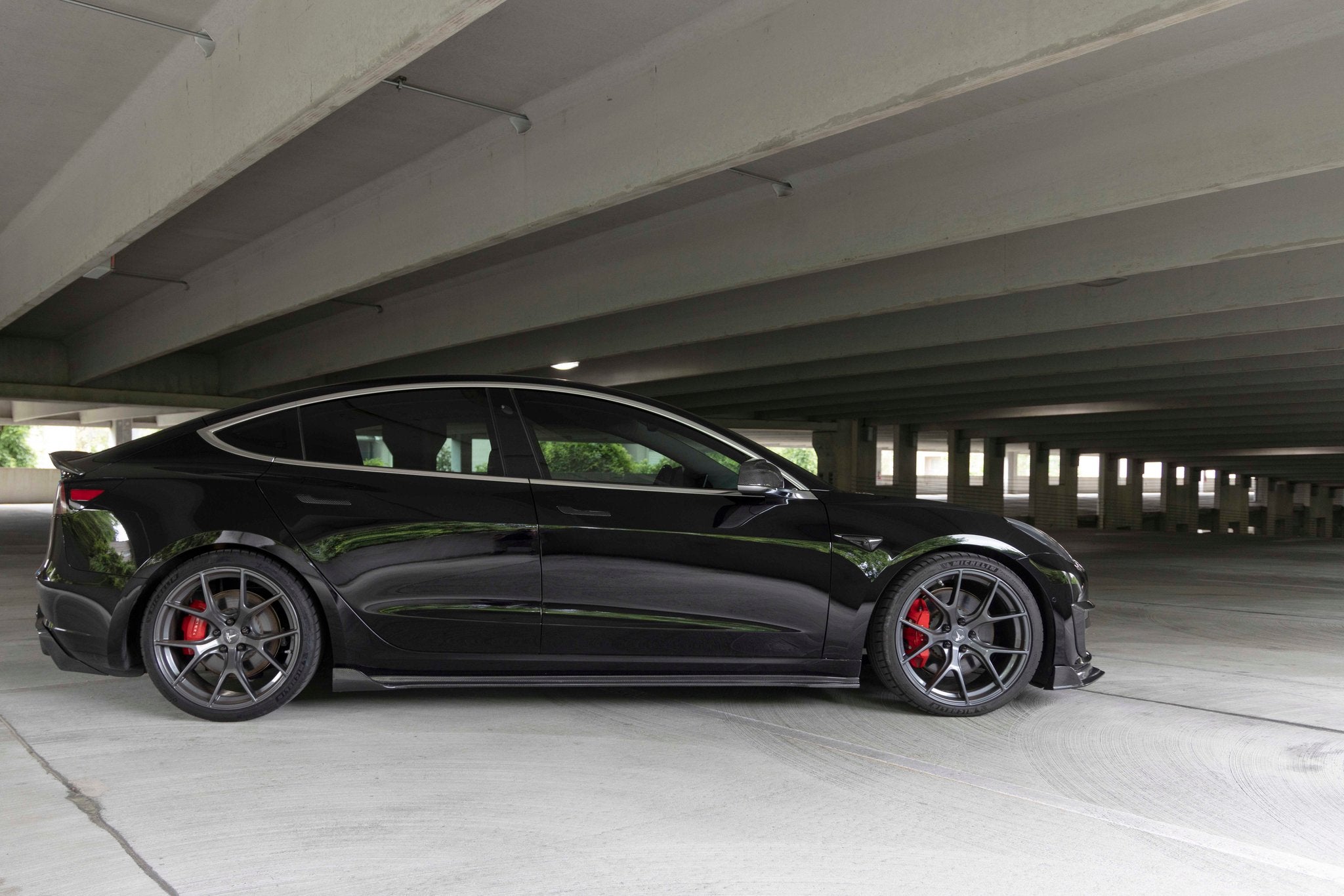Dinan Performance Spring Set - 2018-2023 Tesla Model 3 - Photo - out of package User 1