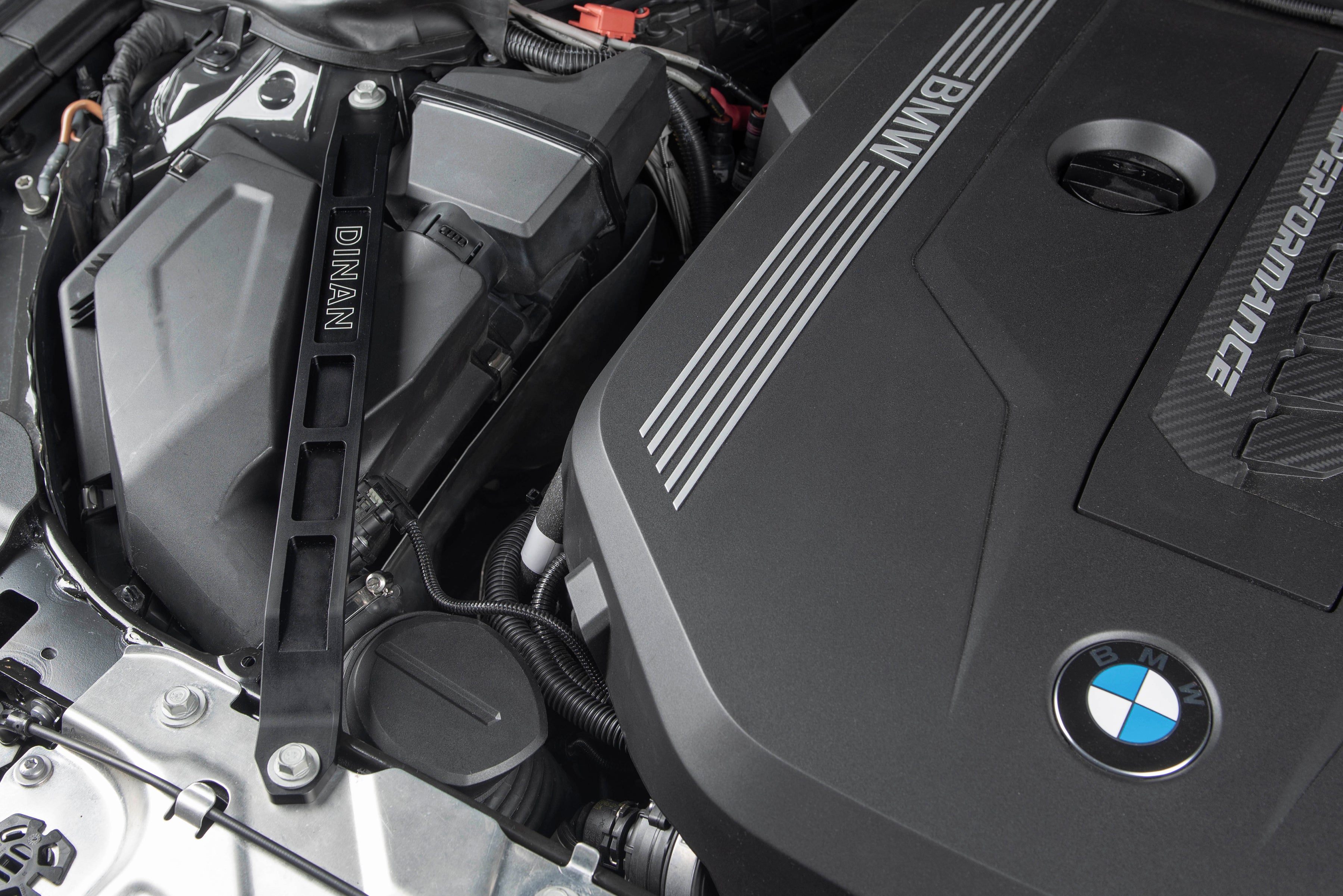 Dinan Strut Tower Braces - 2021-2026 BMW 430i/M440i - Photo - out of package User 1