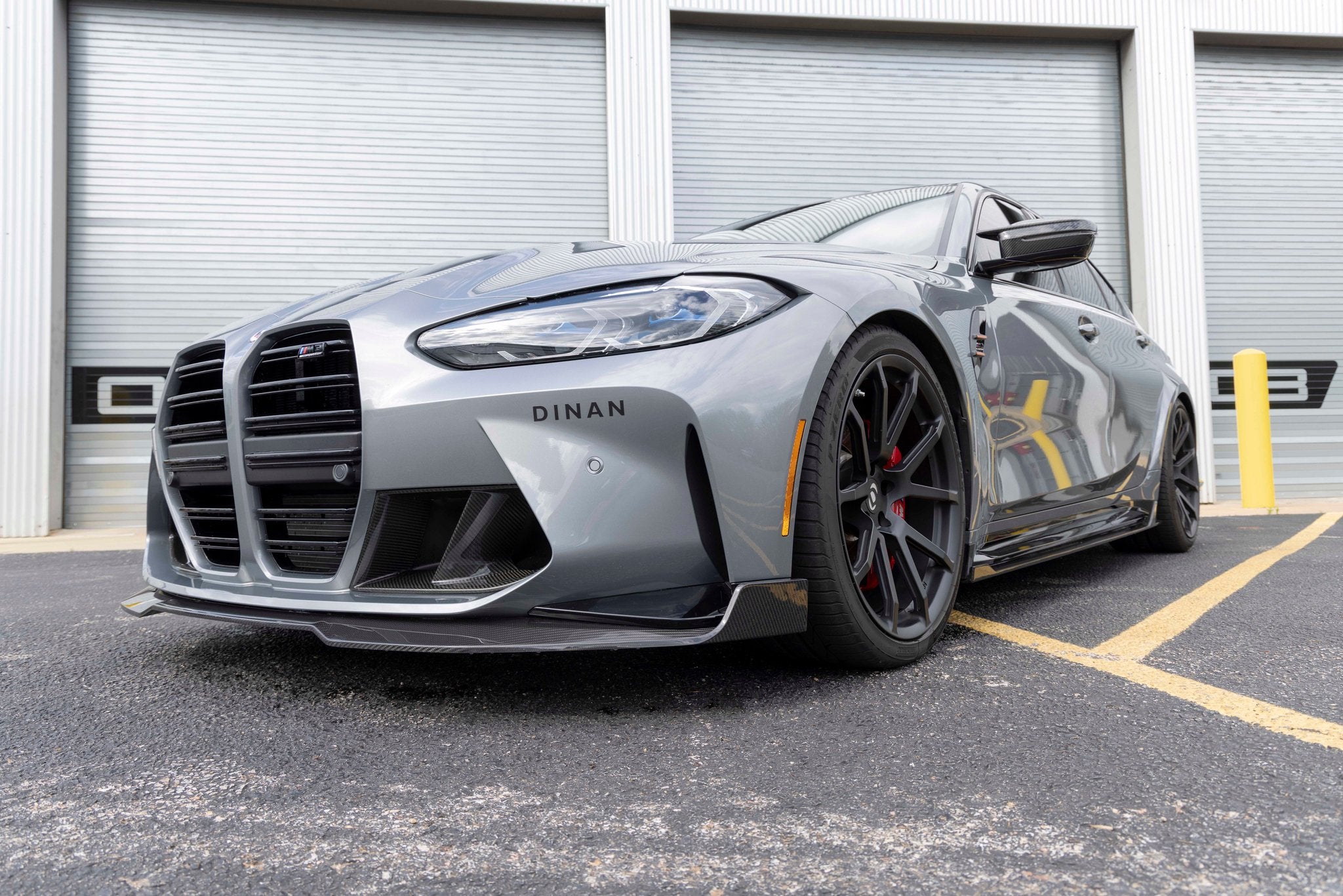 Dinan High Performance Adjustable Coil-Over Suspension - 2021-2026 BMW M3/M4 - Photo - out of package Right