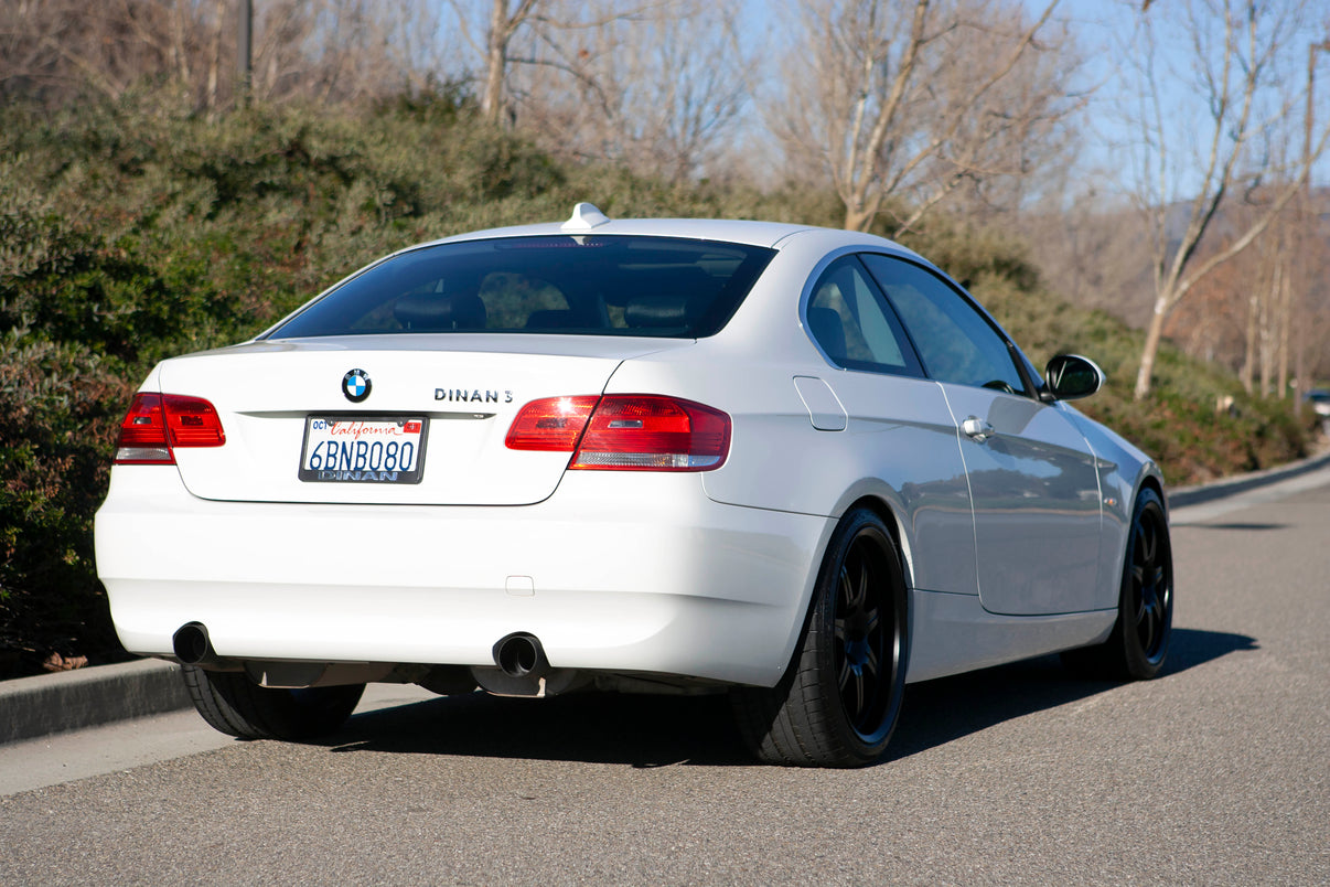 Dinan Free Flow Axle-Back Exhaust - 2007-2013 BMW 335i/335is/335xi - Photo - out of package Right