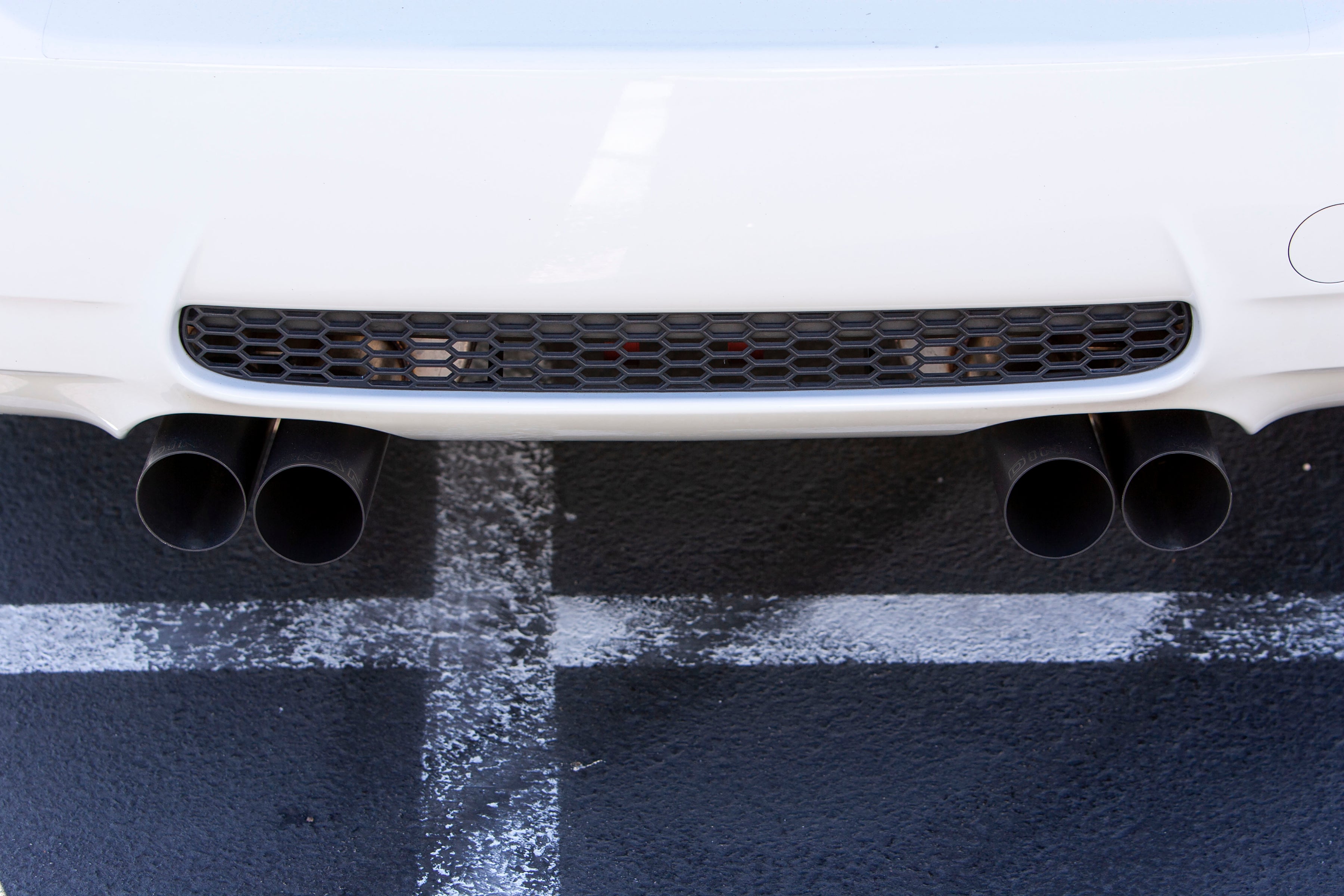 Dinan Free Flow Axle-Back Exhaust - 2008-2011 BMW M3 - Photo - out of package Left