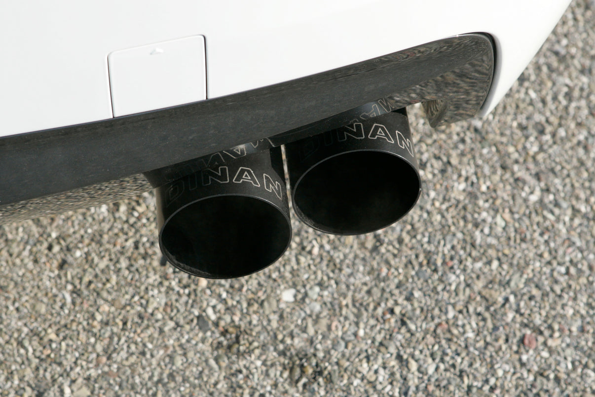 Dinan Free Flow Axle-Back Exhaust - 2011-2016 BMW 550i - Photo - Mounted Left