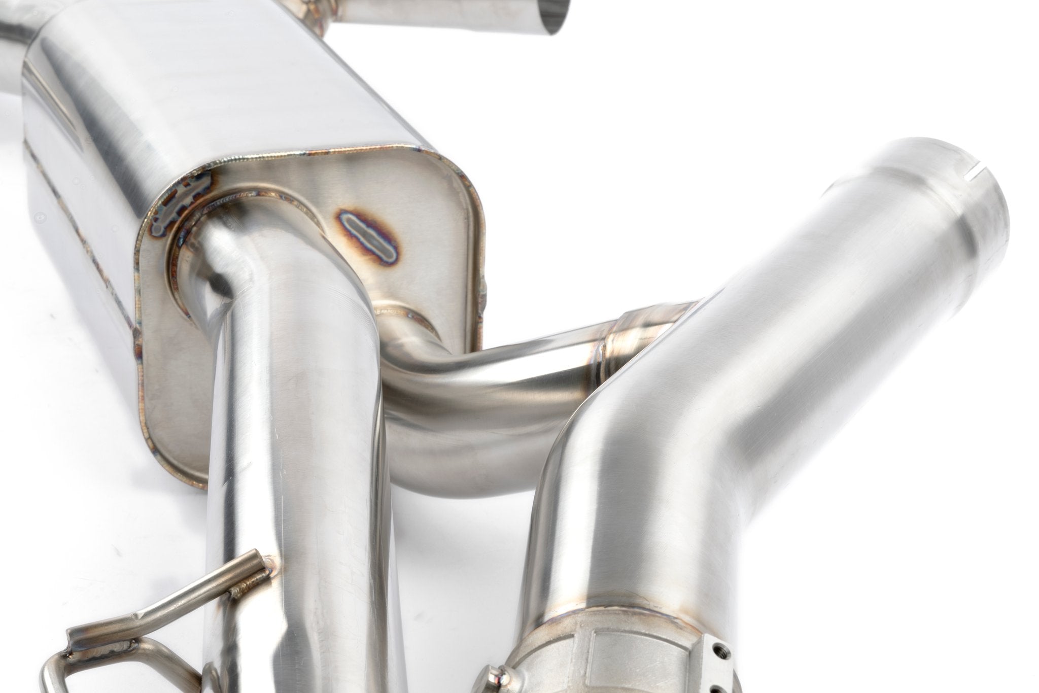 Dinan Valved Axle-Back Exhaust - 2020-2026 BMW X5M/X6M - Photo - out of package Right