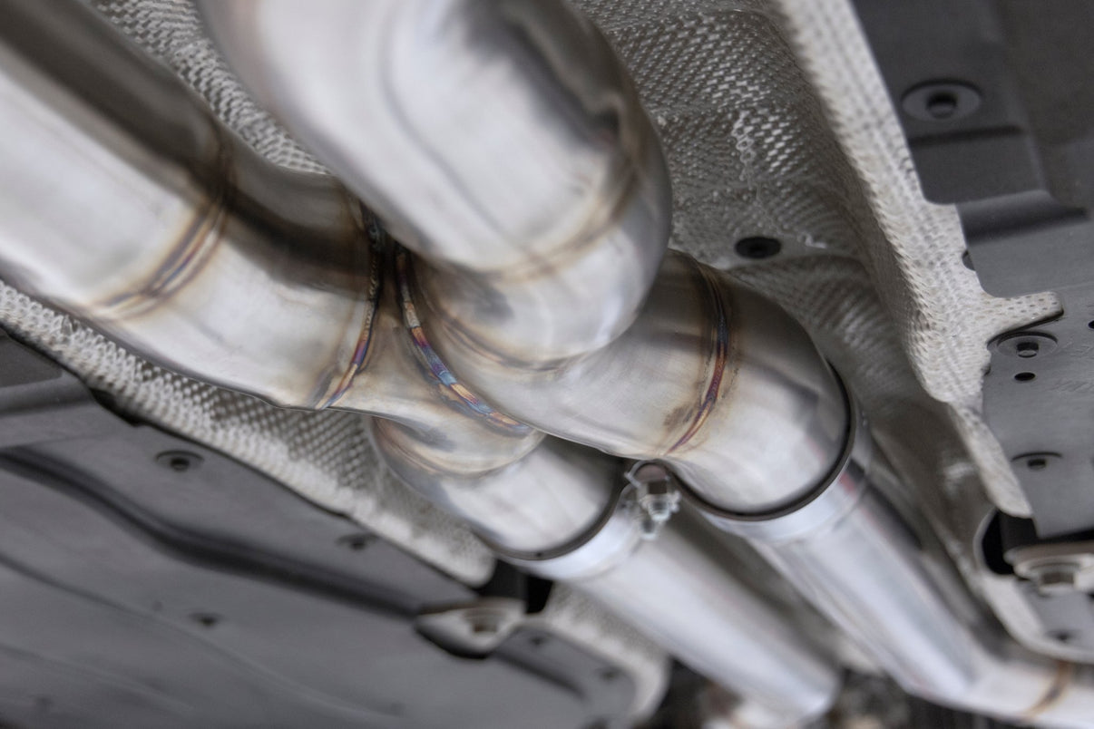 Dinan High Flow Middle Exhaust - 2020-2023 BMW X5M/X6M - Photo - out of package Right