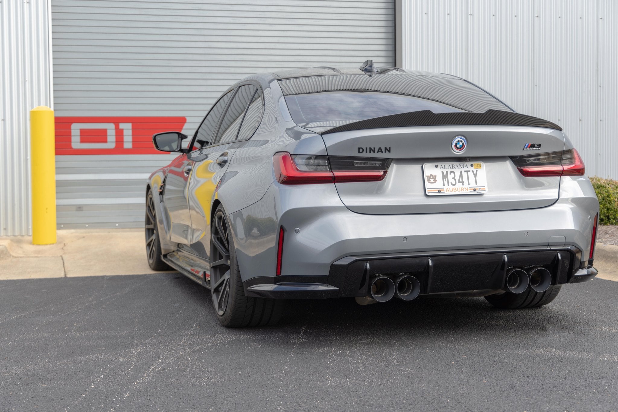 Dinan Valved Axle-Back Exhaust - 2021-2026 BMW M3/M4 - Photo - out of package Bottom