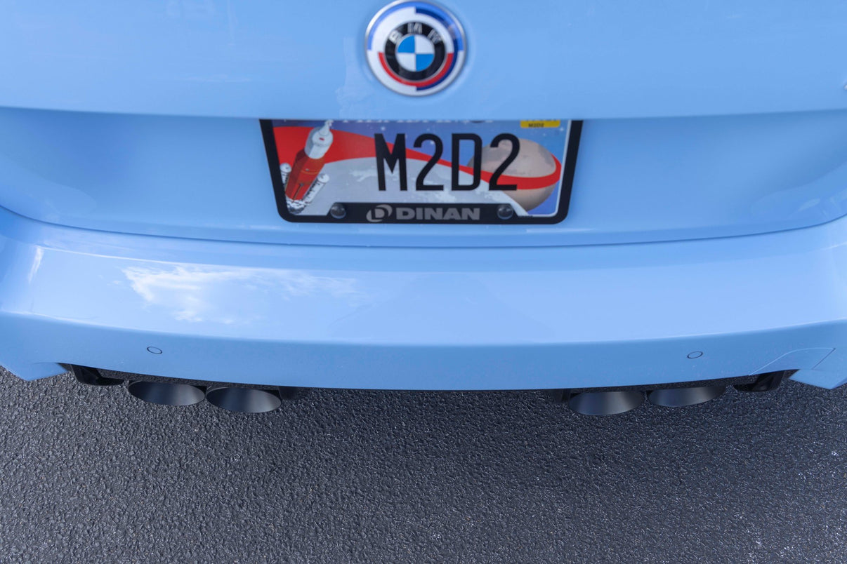 Dinan Valved Axle-Back Exhaust - 2023-2026 BMW M2 - Photo - out of package User 2
