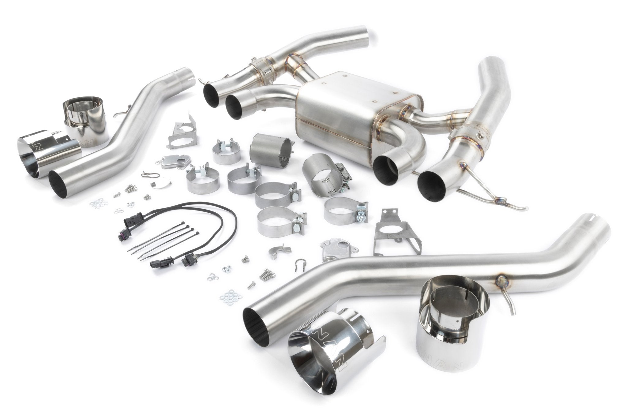 Dinan Valved Axle-Back Exhaust - 2023-2026 BMW M2 - Photo - out of package User 4