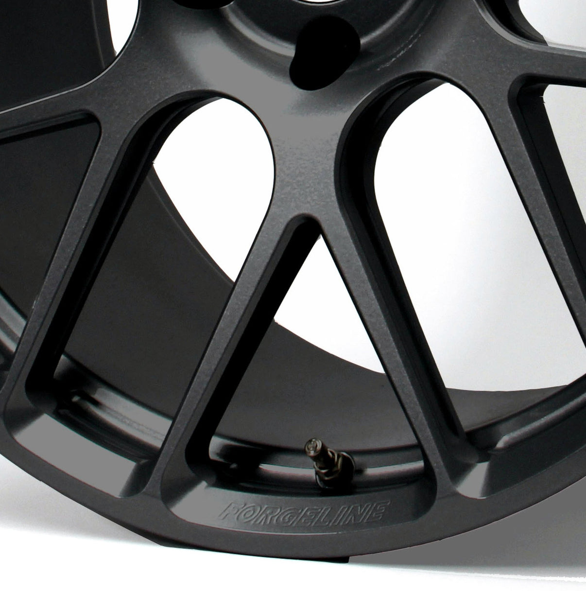 Forgeline SE1 Performance Wheel Set - 2010-2019 BMW 550i/640i/650i - Photo - out of package Left