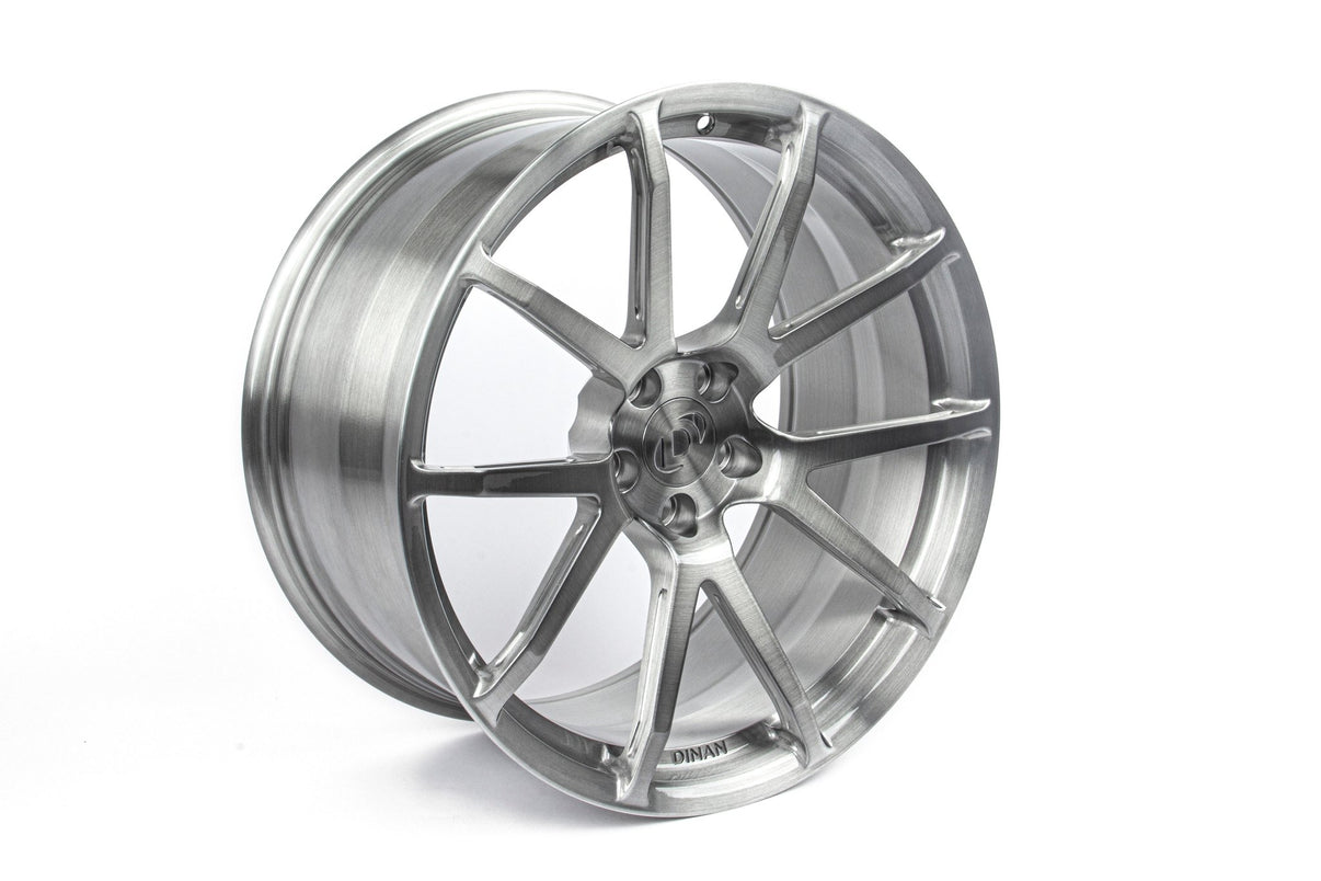 Dinan DC3 Performance Wheel Set - 2018-2025 BMW M5 / X3M / X4M - Photo - Primary Left