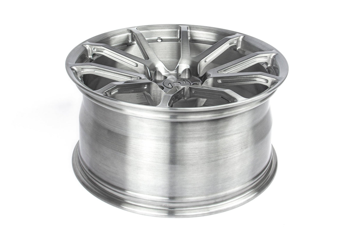 Dinan DC3 Performance Wheel Set - 2018-2025 BMW M5 / X3M / X4M - Photo - out of package Top