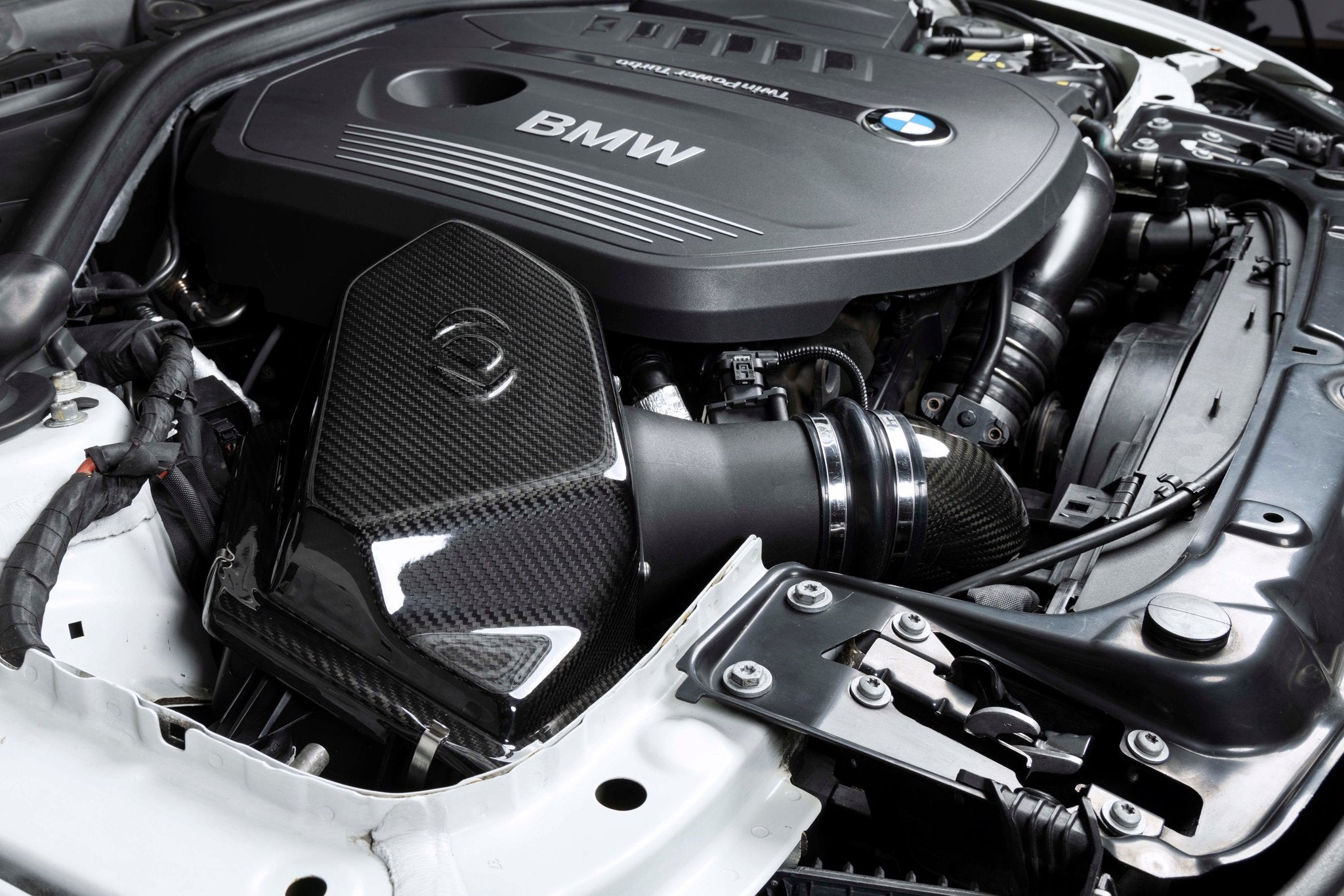 Dinan Semi-Open Intake - 2016-2021 BMW M240i/340i/440i - Photo - out of package User 2