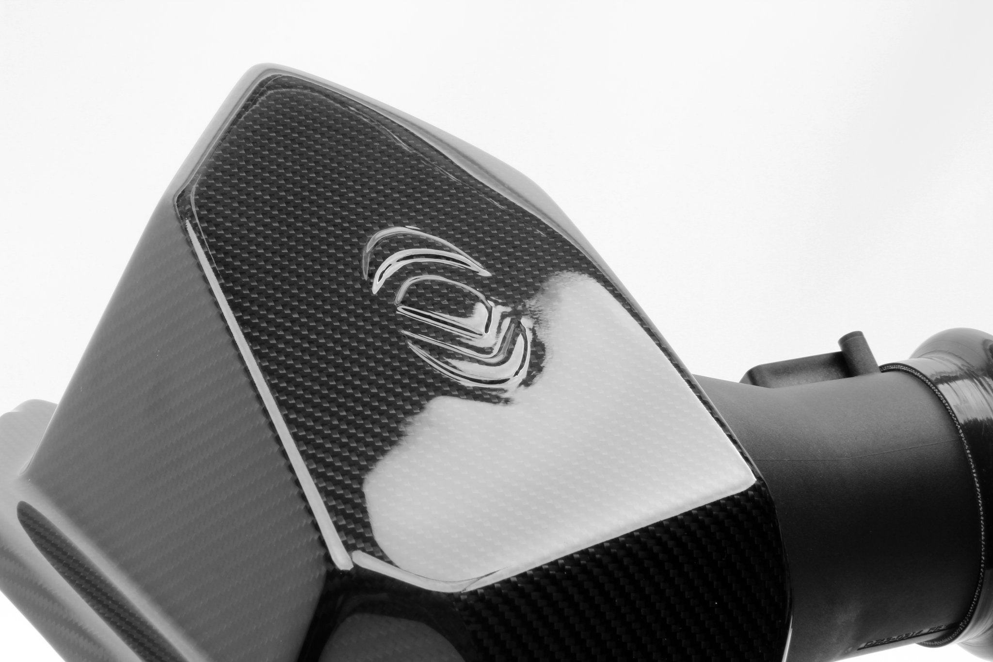 Dinan Closed Cold Air Intake - 2016-2021 BMW M240i/340i/440i - Photo - out of package Top