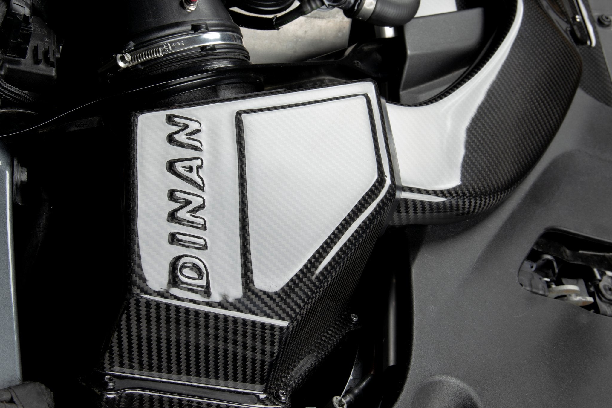 Dinan Cold Air Intake - 2018-2023 BMW M5 - Photo - out of package Angle