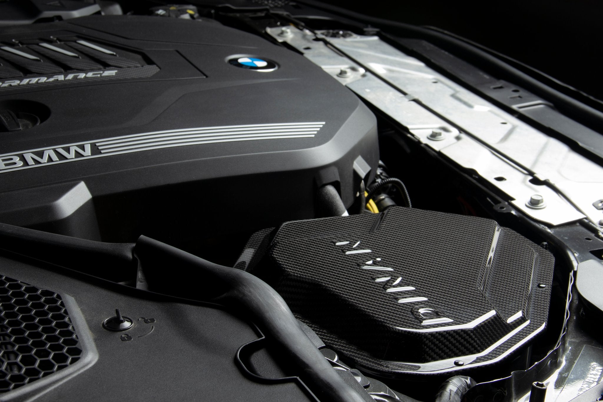 Dinan Cold Air Intake - 2020-2026 BMW M340i - Photo - out of package User 1