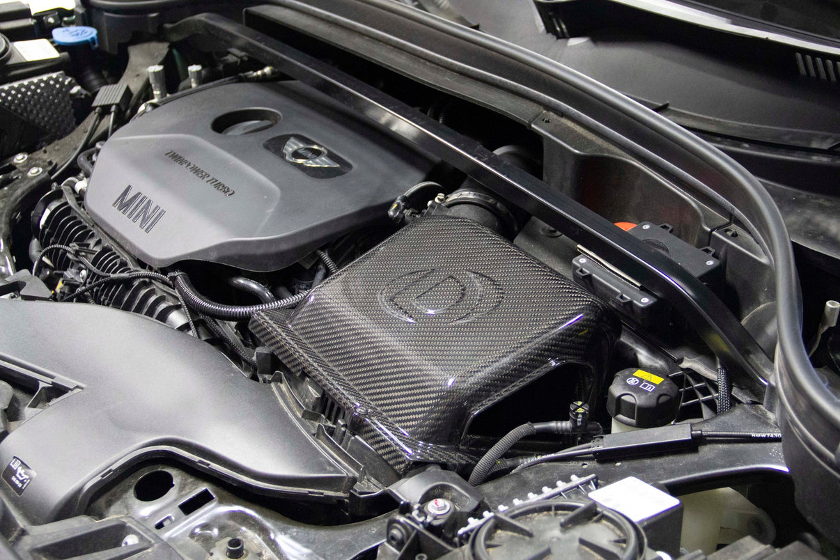 Dinan High-Flow Intake - 2020-2024 MINI Cooper S/JCW & C'man S - Photo - out of package User 2