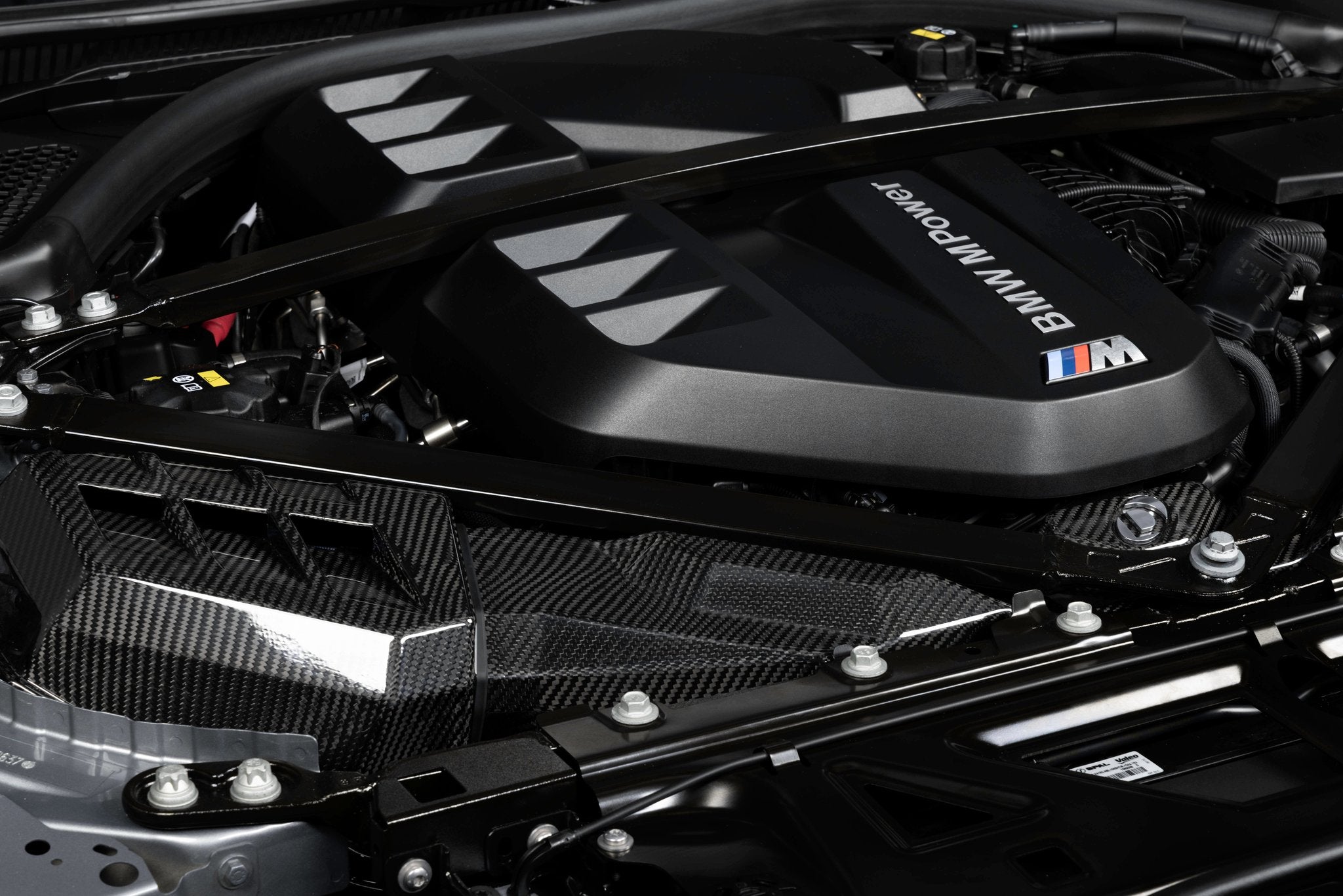 Dinan Gloss Carbon Fiber Cold Air Intake - 2021-2026 BMW M2/M3/M4 - Photo - out of package Left