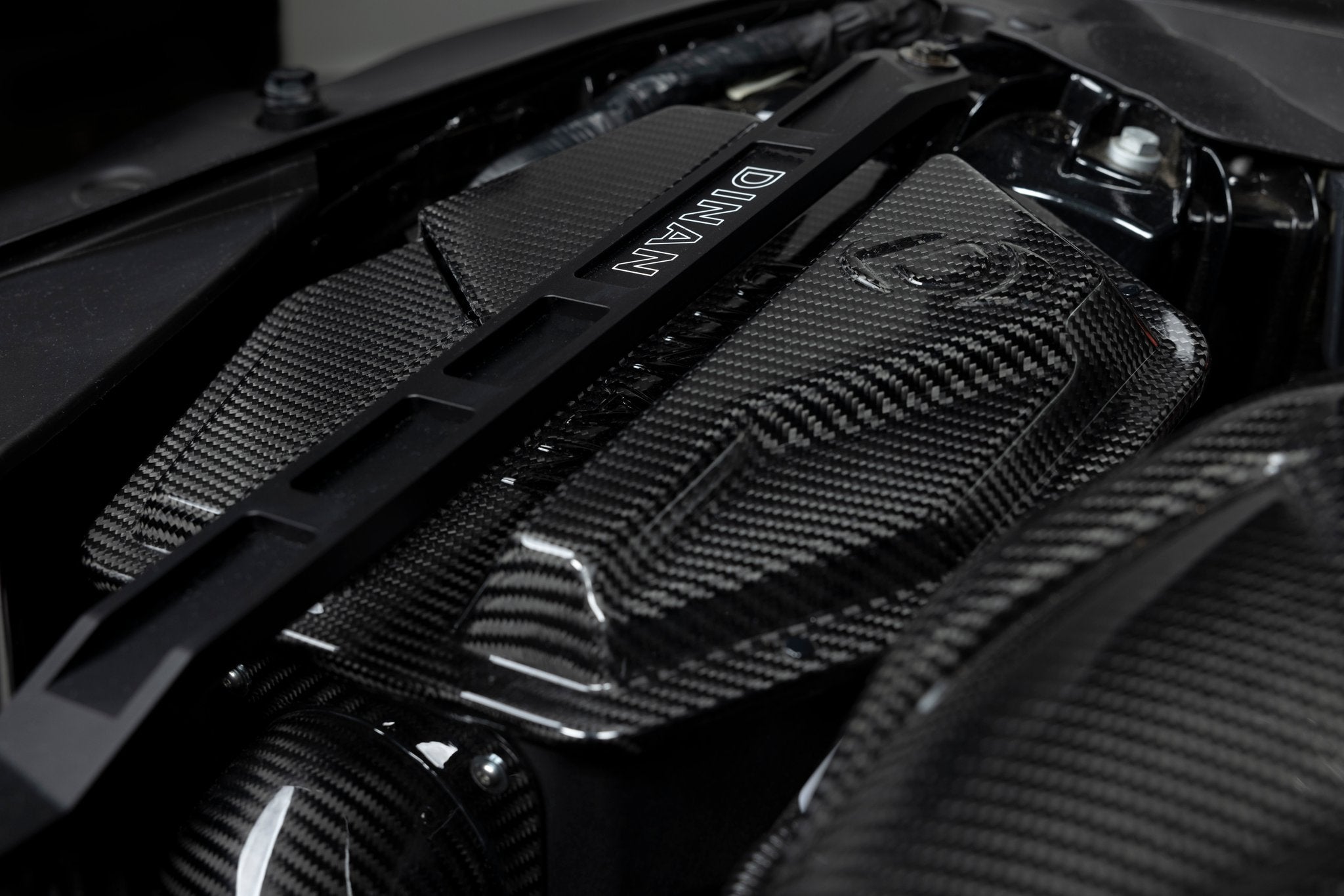 Dinan Cold Air Intake - 2020-2026 Toyota GR Supra 3.0 & 2020-2026 BMW Z4 M40i - Photo - out of package Angle