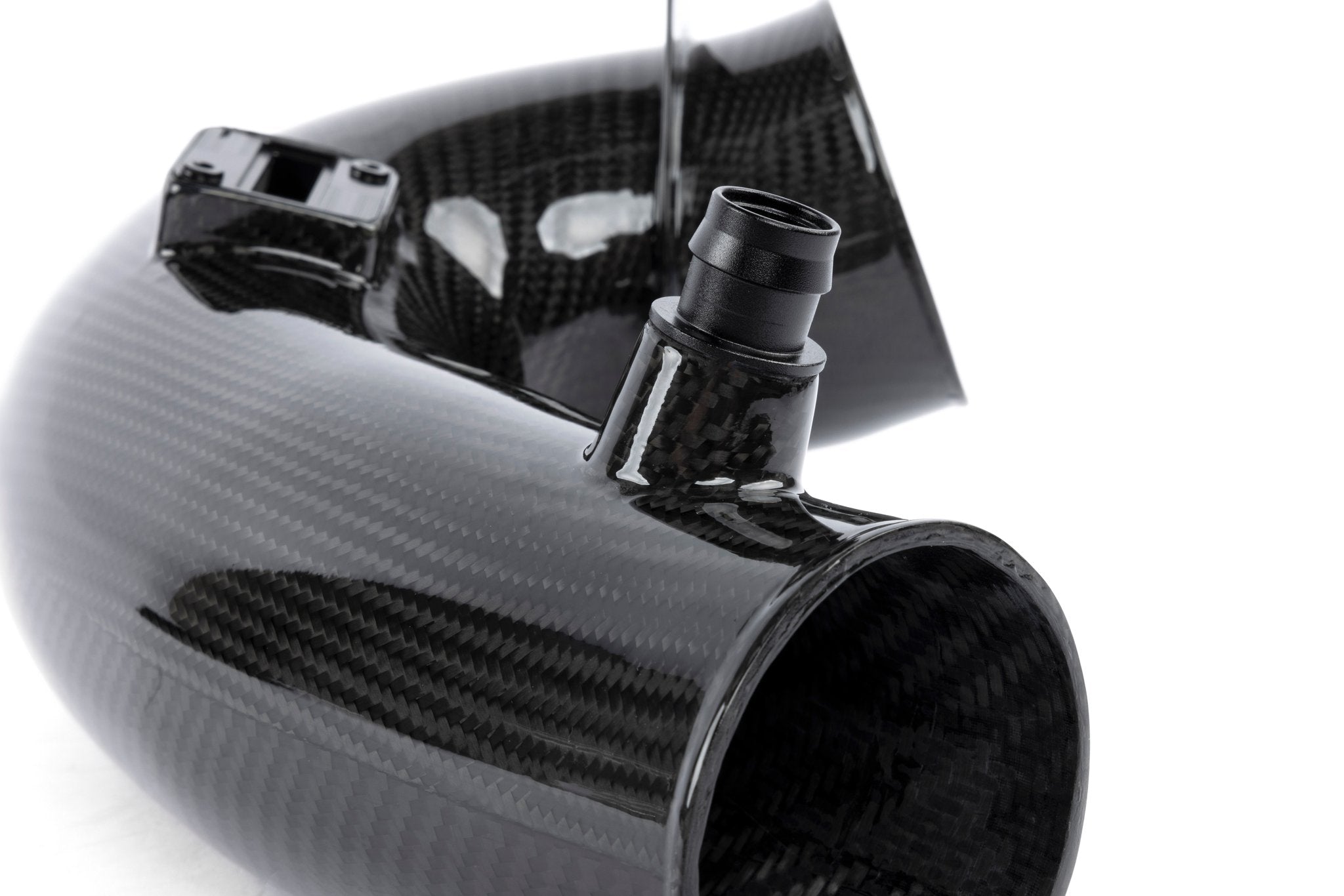 Dinan Cold Air Intake - 2021-2024 Toyota GR Supra 2.0 - Photo - out of package User 2