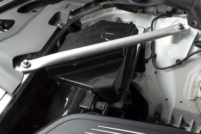 Dinan Cold Air Intake - 2016-2026 BMW 540i/740i/840i/X5 40i/X6 40i/X7 40i - Photo - out of package Left
