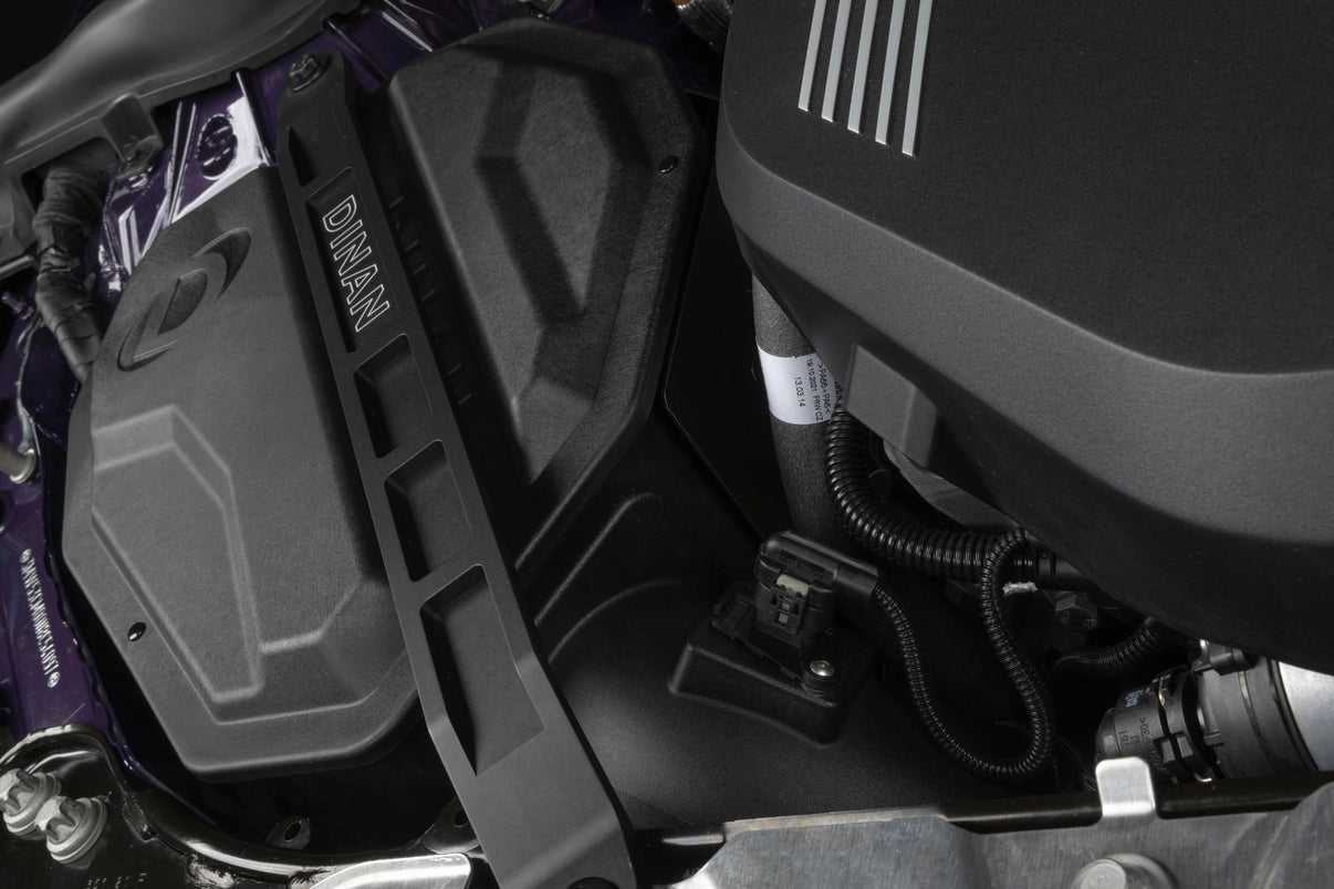 Dinan Cold Air Intake - 2020-2026 BMW M340i/M440i - Photo - out of package Side