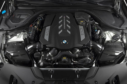 Dinan Cold Air Intake - 2020-2023 BMW M550i & 2019-2026 BMW M850i - Photo - out of package User 2