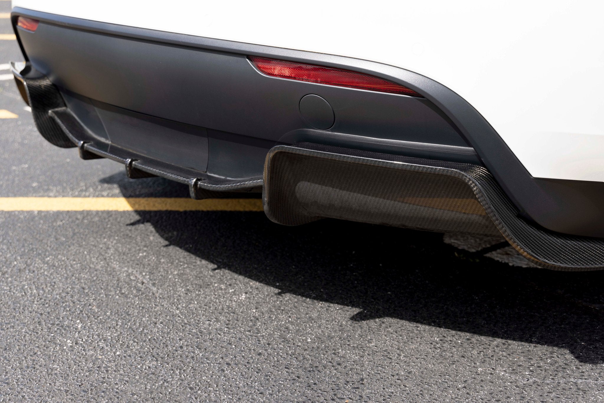 Dinan Rear Diffuser - 2020-2023 Tesla Model Y - Photo - out of package Front