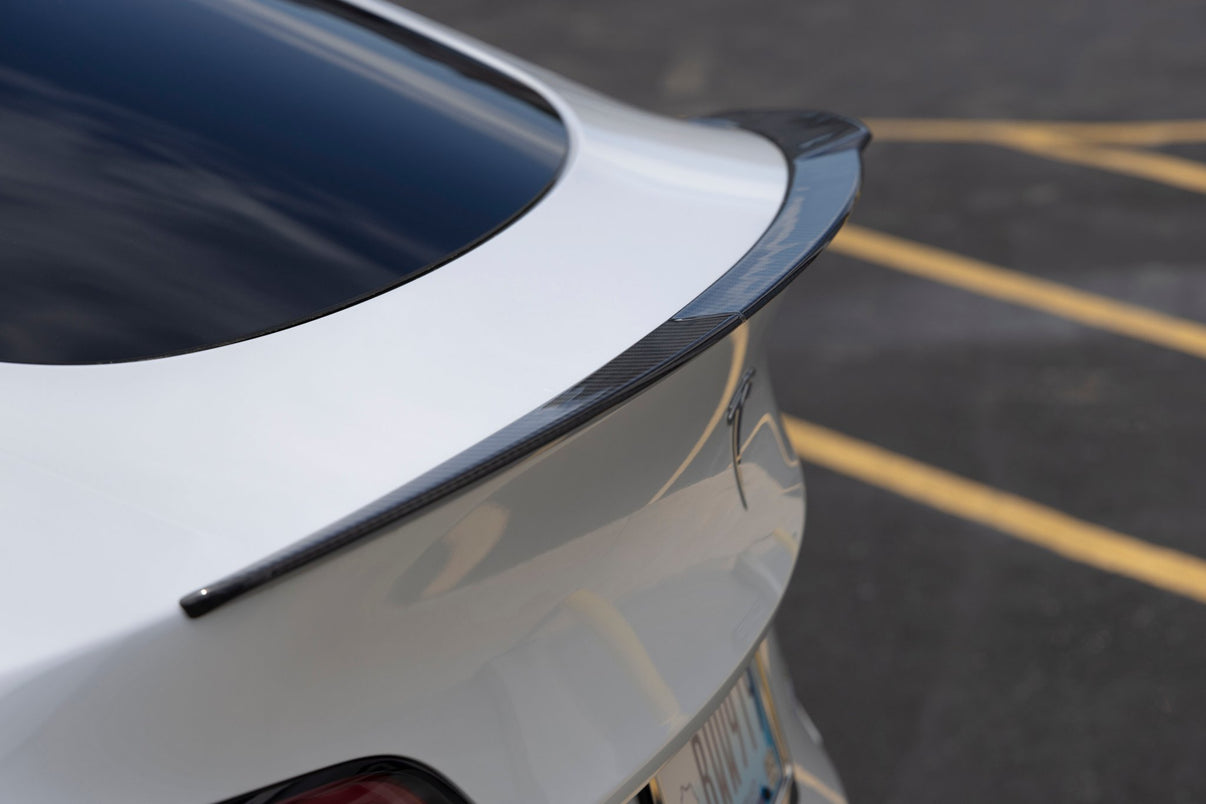 Dinan Rear Deck Spoiler - 2020-2023 Tesla Model Y - Photo - out of package User 4
