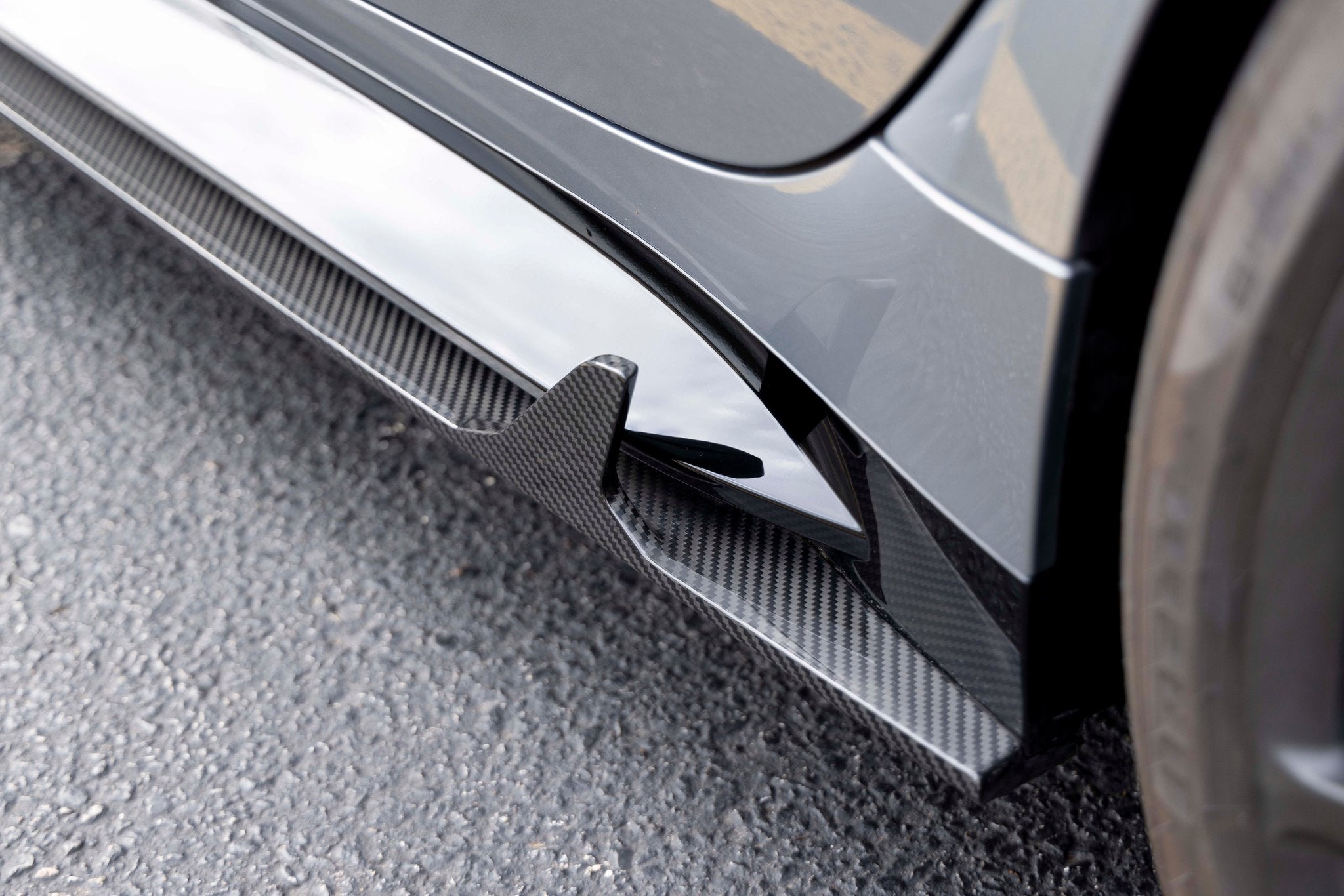 Dinan Side Skirts - 2021-2026 BMW M3 - Photo - out of package Angle