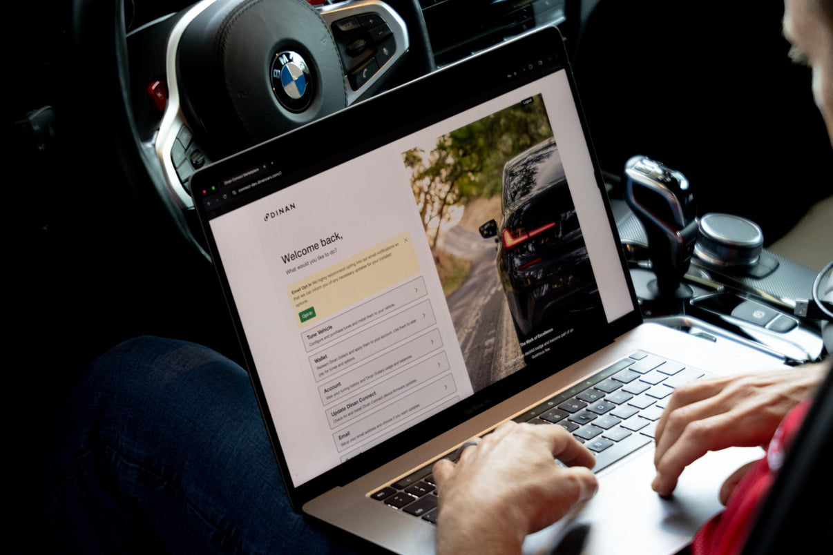 Dinan Connect MG1 Unlock Tool - Photo - lifestyle view Bottom