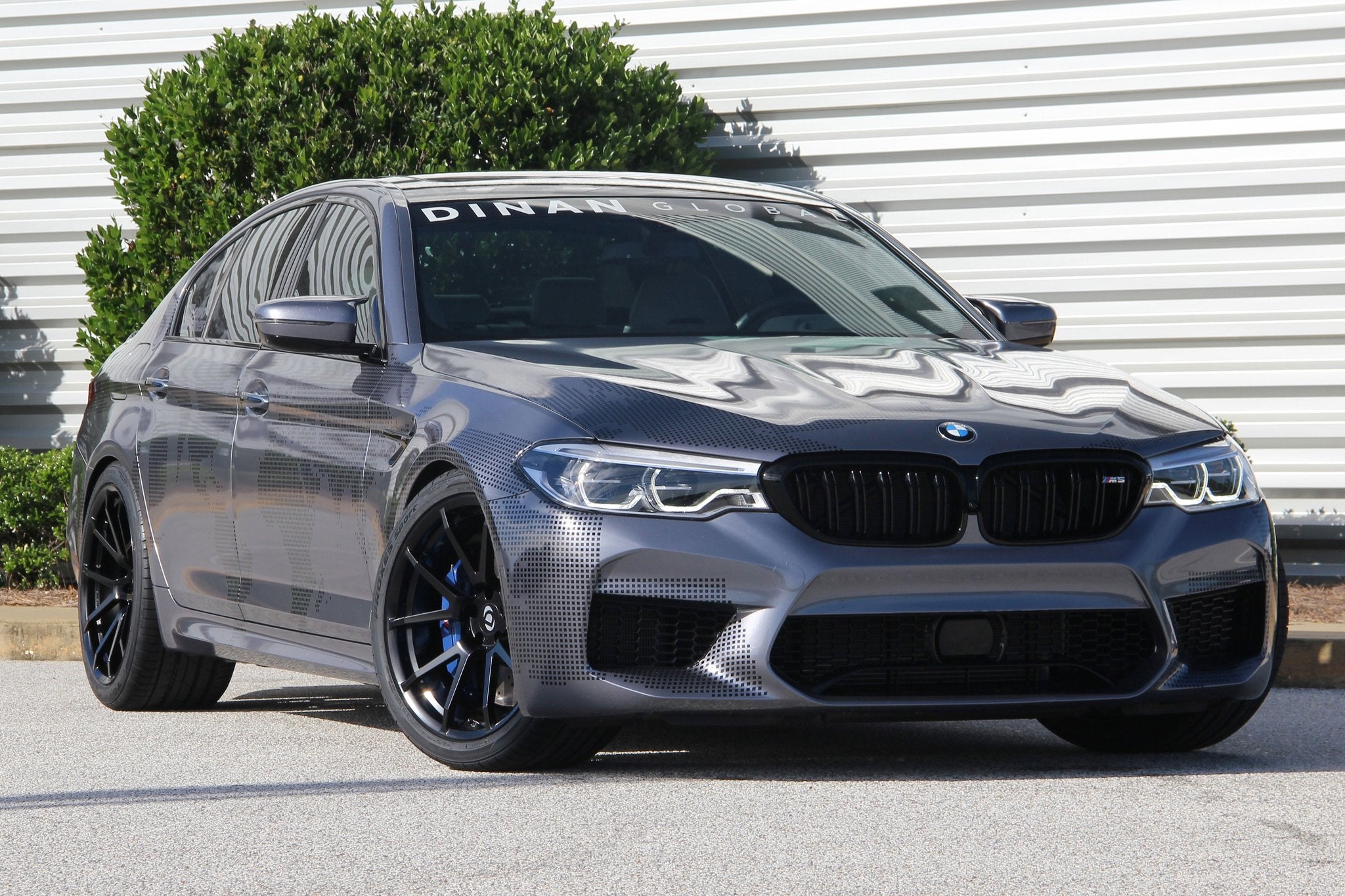 Dinan F90 M5 Experience Package (E) - Photo - out of package User 1