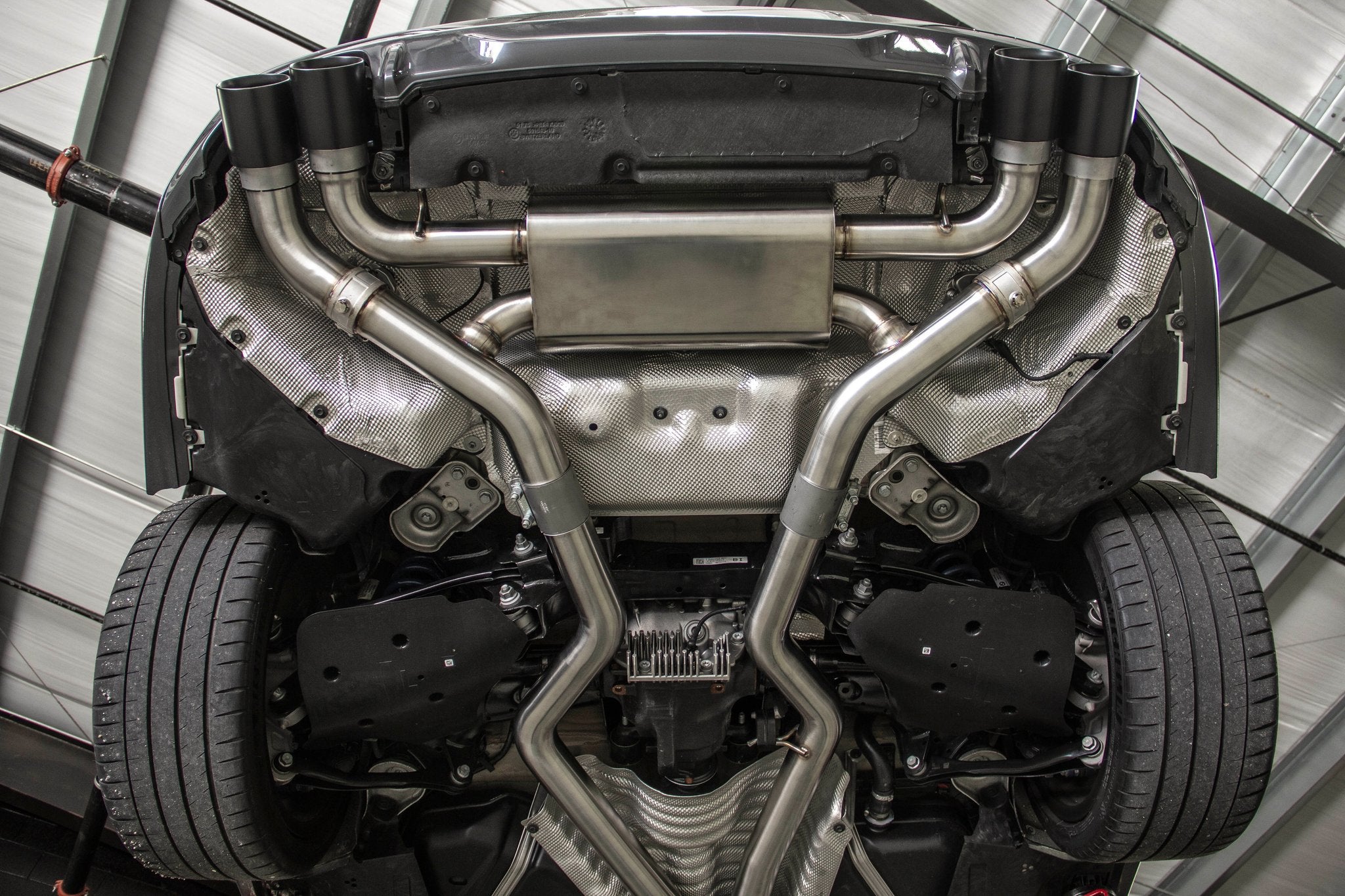 Dinan G2x M340i/M440i Foundation Package (F) - Photo - out of package Top