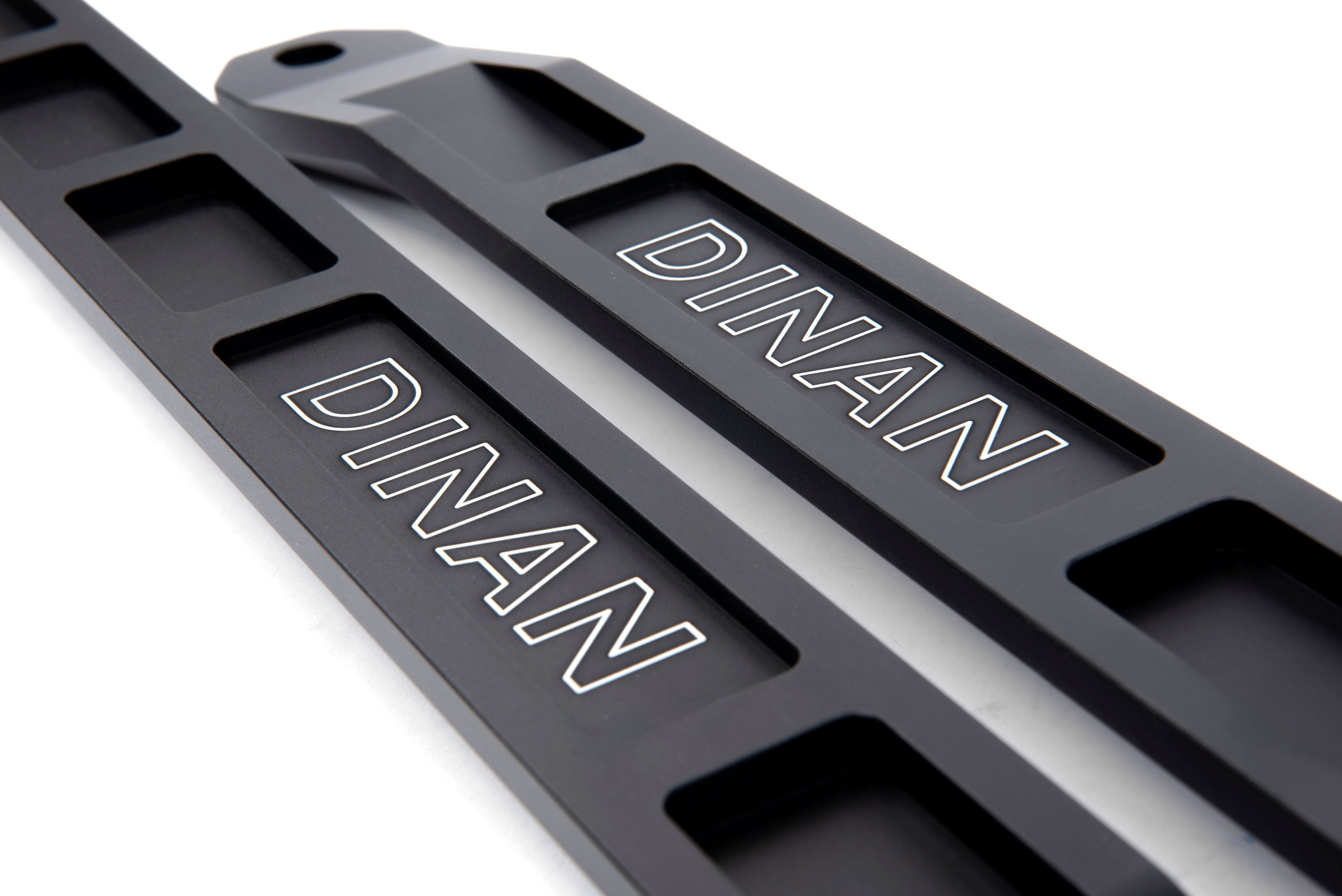 Dinan G42 M240i Experience Package (E) - Photo - out of package User 3