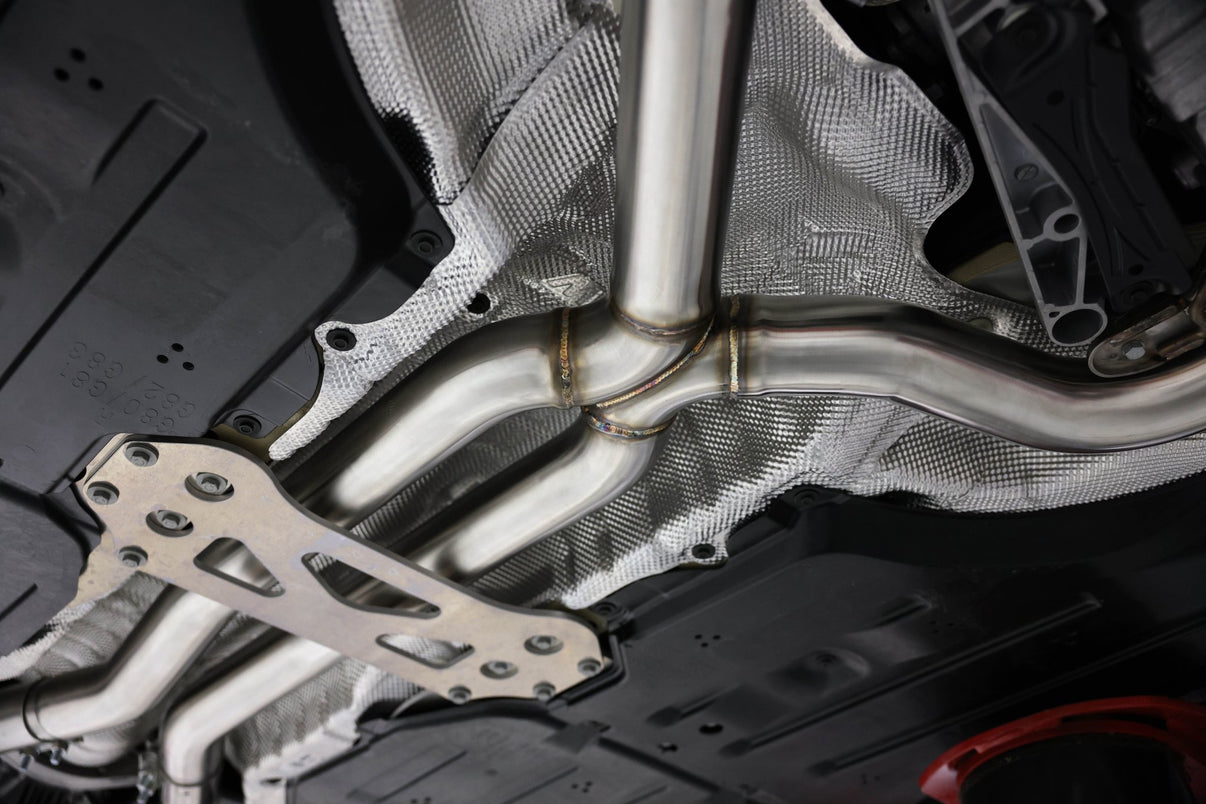 Dinan G8x M3/M4 Experience Package (E1) - Photo - out of package Bottom