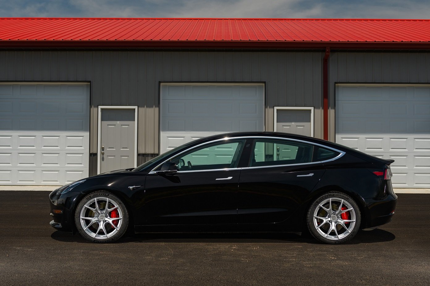 Dinan Hyper Kinetic™ HB003 Wheel 19x8.5 in. +20mm Offset - Silver - Photo - out of package User 3